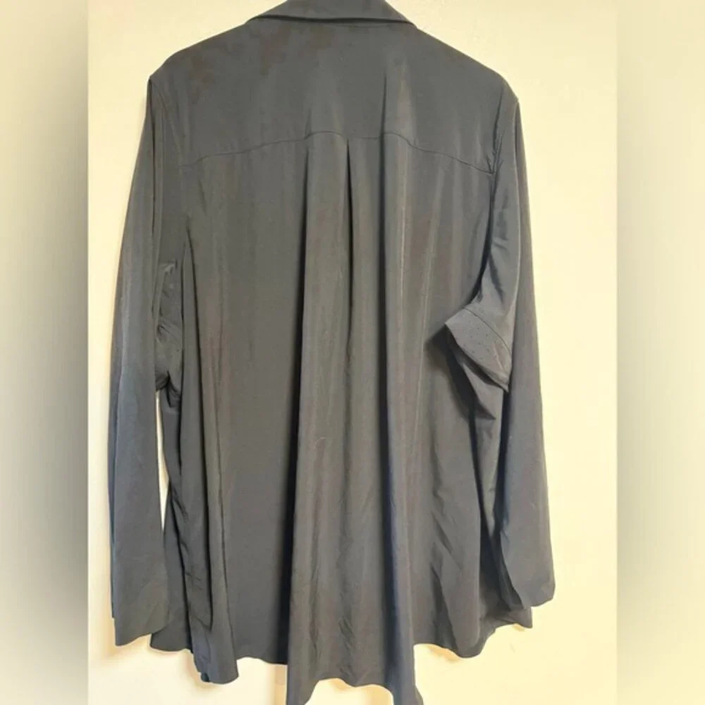Athleta Women’s Oversized Button-Up Shirt Black Size 3X - Picture 3 of 8